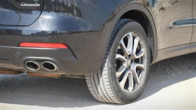 خروجی اگزوز مازراتی لوانته